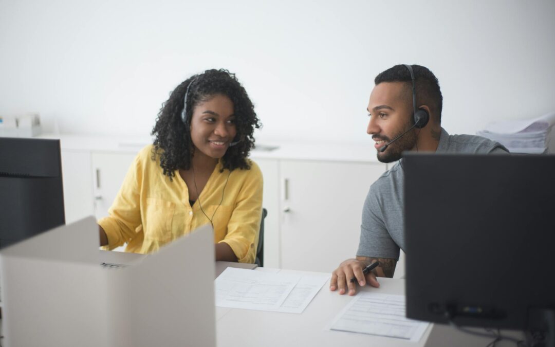 Como escolher entre Hostinger, GoDaddy e alternativas nacionais?